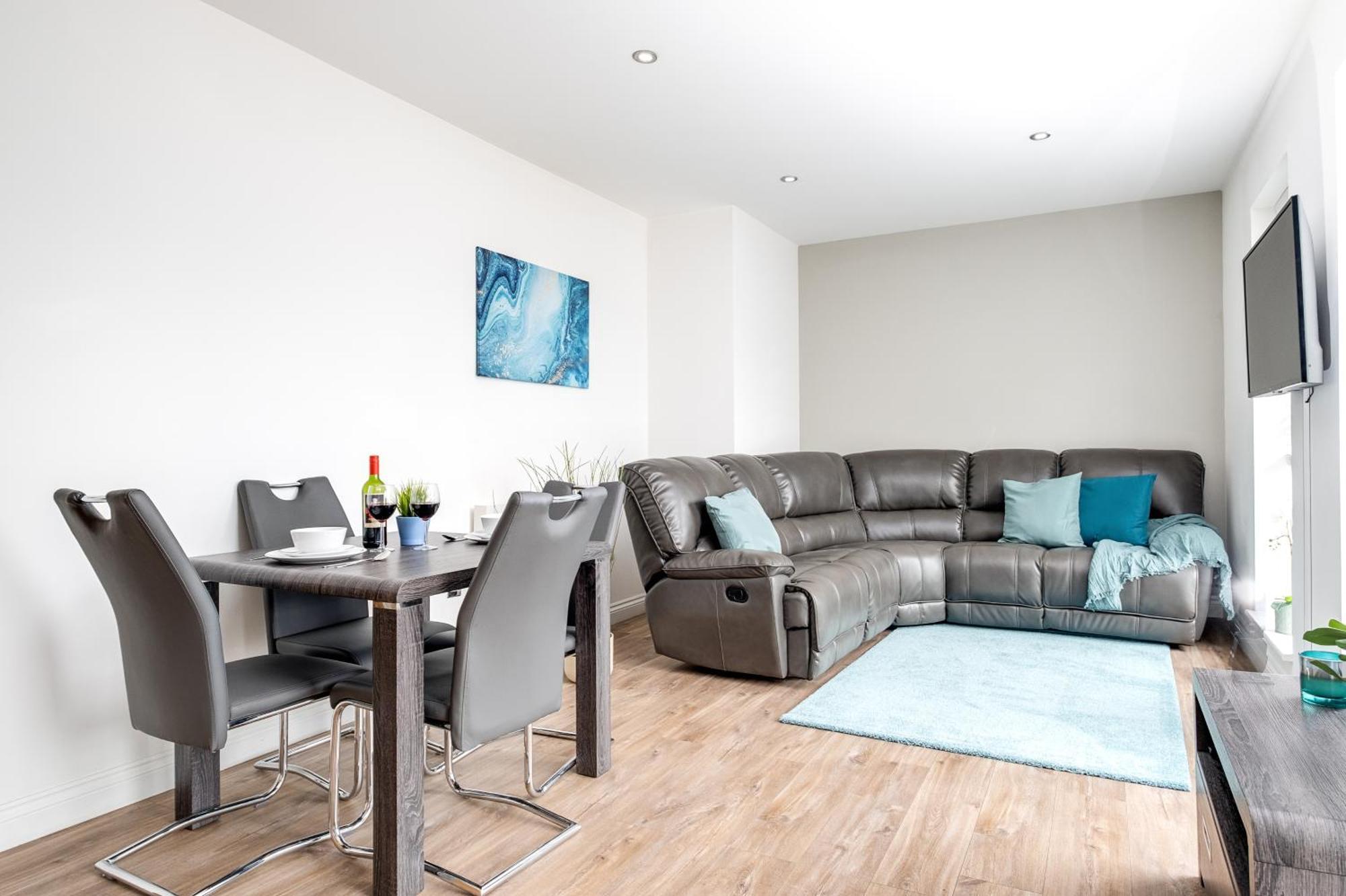 Pluxa Blue Sapphire Luxury Stay Free Parking Free Wifi - Walk Everywhere, Travel, Biz, Leisure Birmingham Bagian luar foto