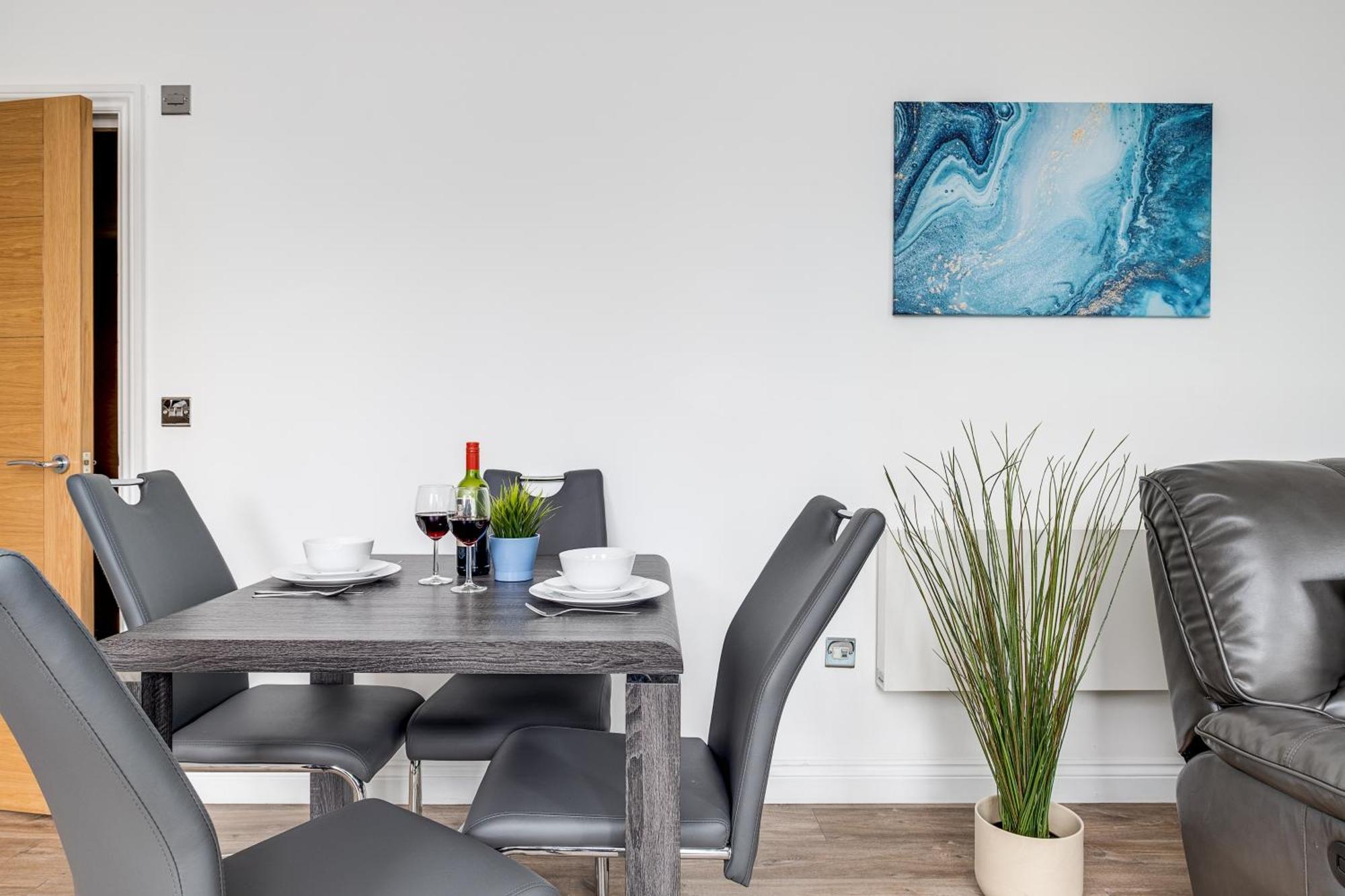 Pluxa Blue Sapphire Luxury Stay Free Parking Free Wifi - Walk Everywhere, Travel, Biz, Leisure Birmingham Bagian luar foto